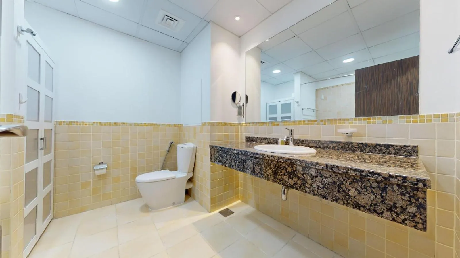 Shams 1 - Classic Three Bedroom Apartment In Jbr Dubai