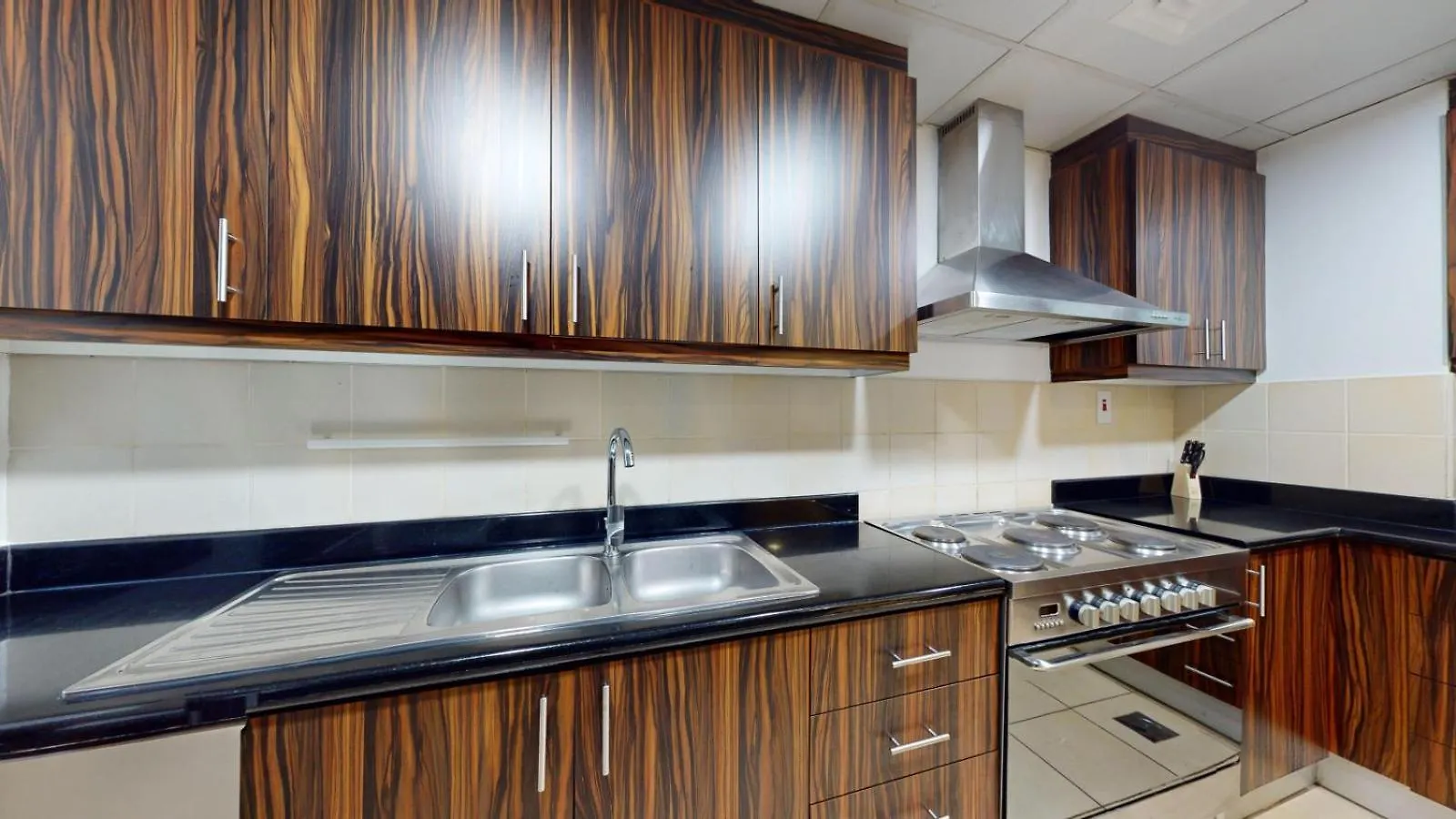 Shams 1 - Classic Three Bedroom Apartment In Jbr Dubai United Arab Emirates